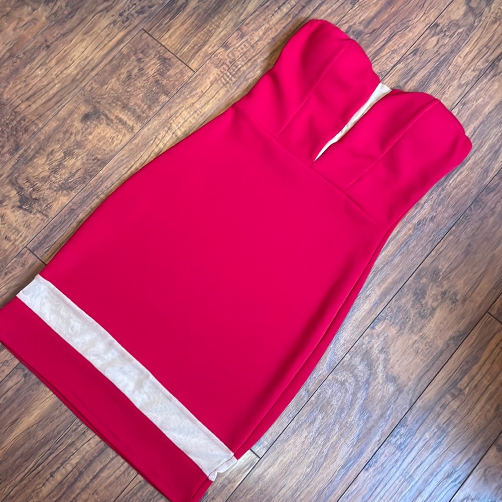 🧡 2/$30 🧡 January 7 Strapless Red Dress